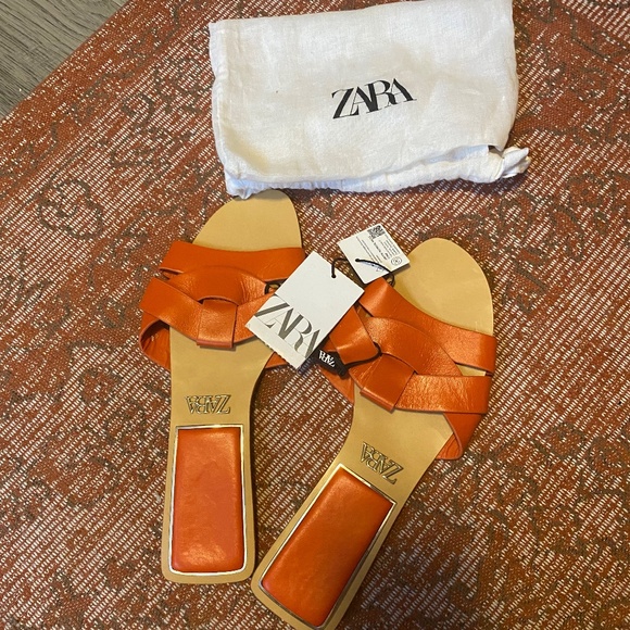 Zara Leather Flats - Picture 1 of 5